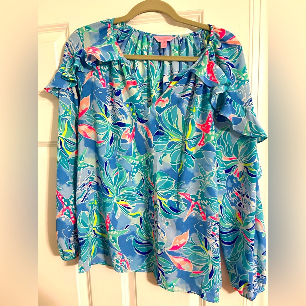 Lilly Pulitzer top size medium
